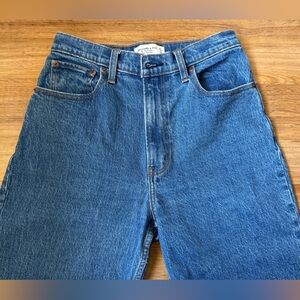 Abercrombie & Fitch the 90’s Straight Ultra High Rise, Curve Love